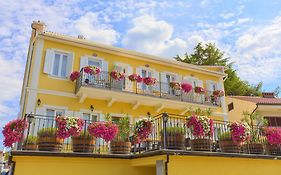 Frajona Apartments